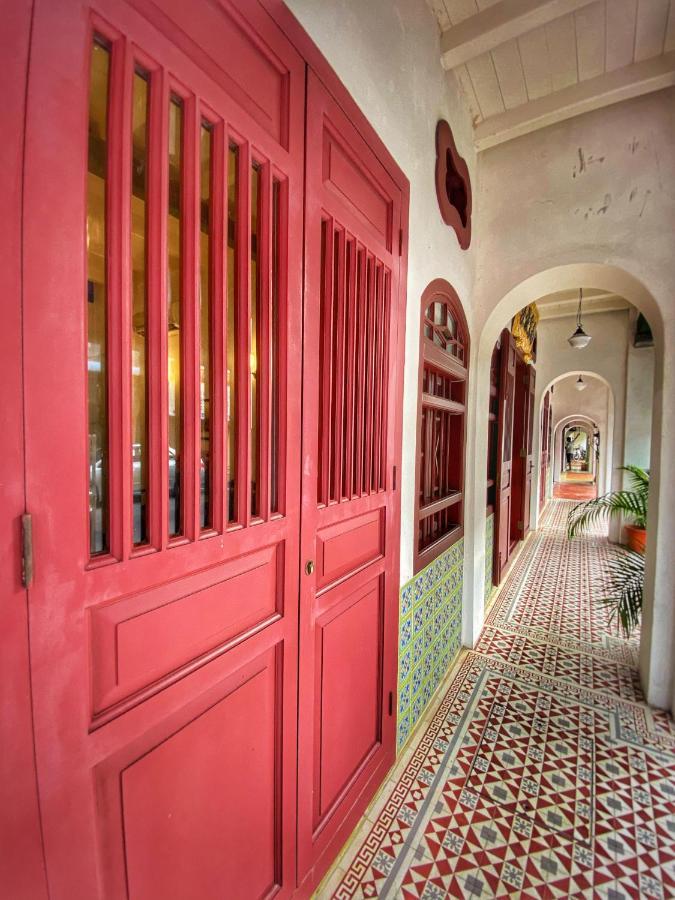 Nam Keng Hotel Penang George Town Exteriör bild