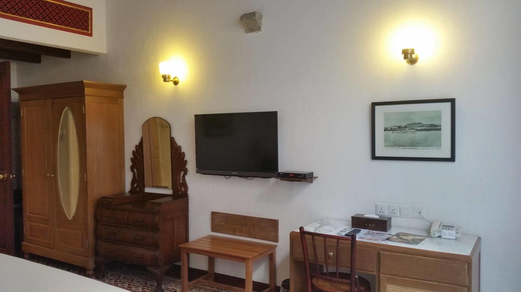 Nam Keng Hotel Penang George Town Exteriör bild