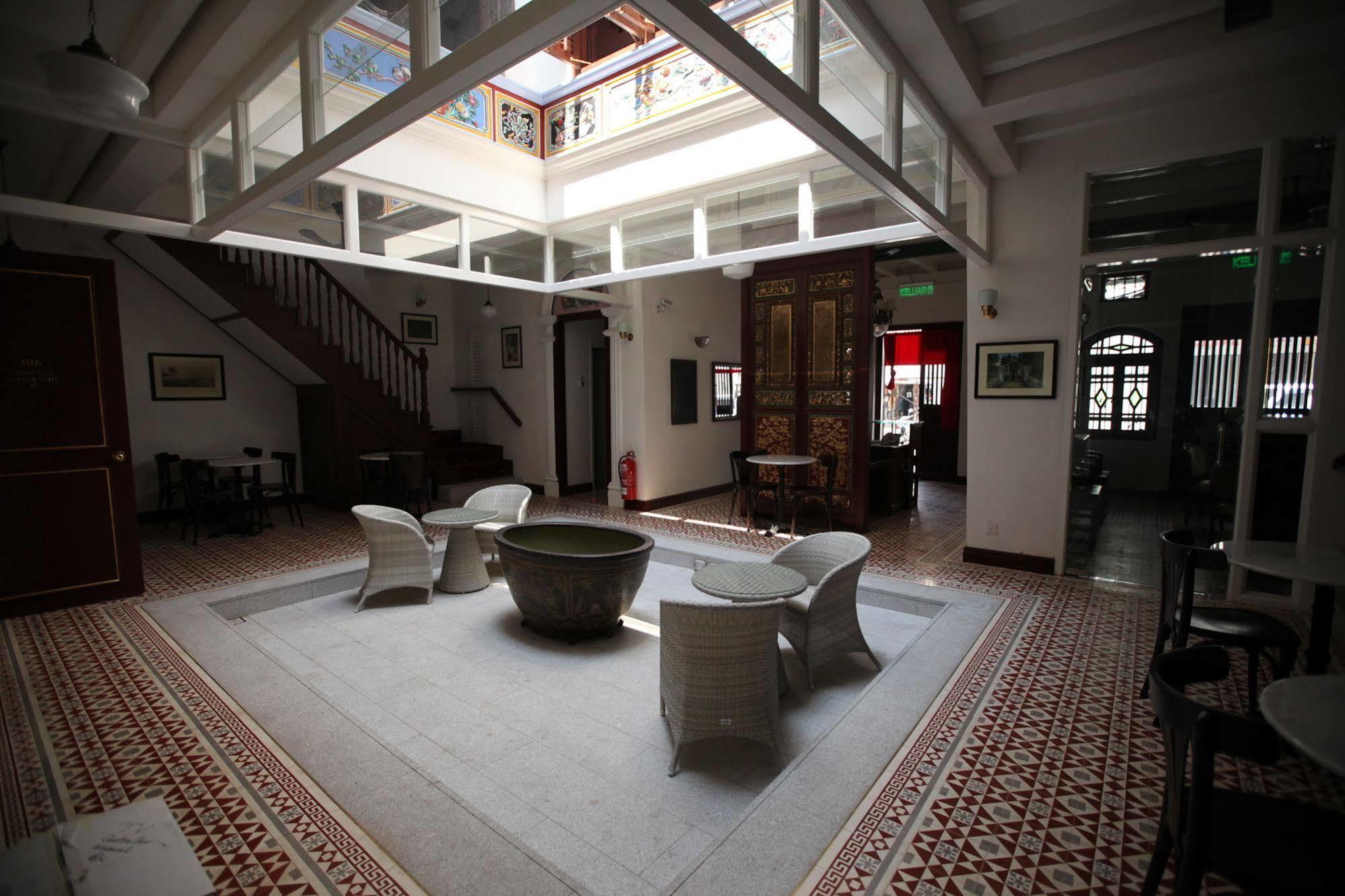 Nam Keng Hotel Penang George Town Exteriör bild